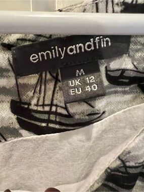 Emily and Fin Black & Gray Boats Patterned Dress - M